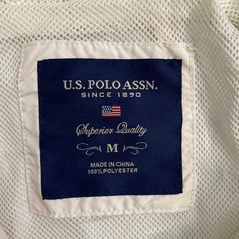 U.S. Polo Assn. White Lightweight Windbreaker Jacket Hooded Zippered Pockets M - Picture 3 of 16